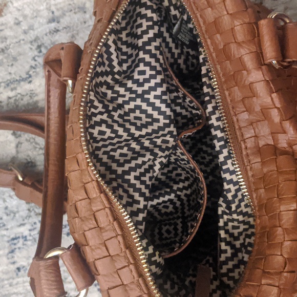Brown Woven Handbag - Picture 6 of 10